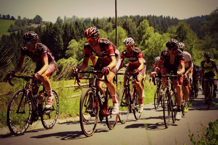 road-cycling-585248 -comp